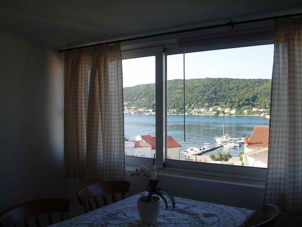 Guesthouse Tariba 수페타르스카 드라가 객실 사진